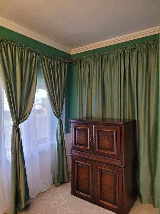 Texas House Guest House Novaci-Straini Luaran gambar